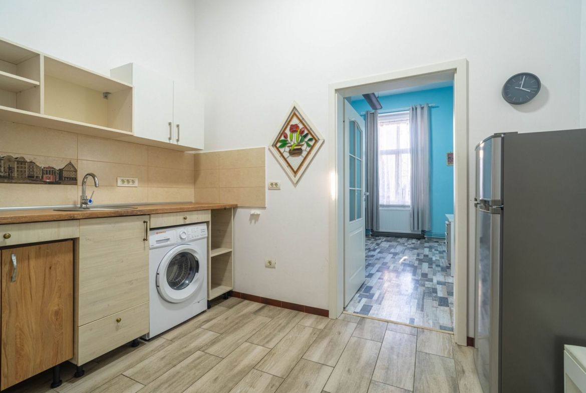 Apartament cu 1 cameră – Central, Arad | Renovat, mobilat și utilat - foto 3