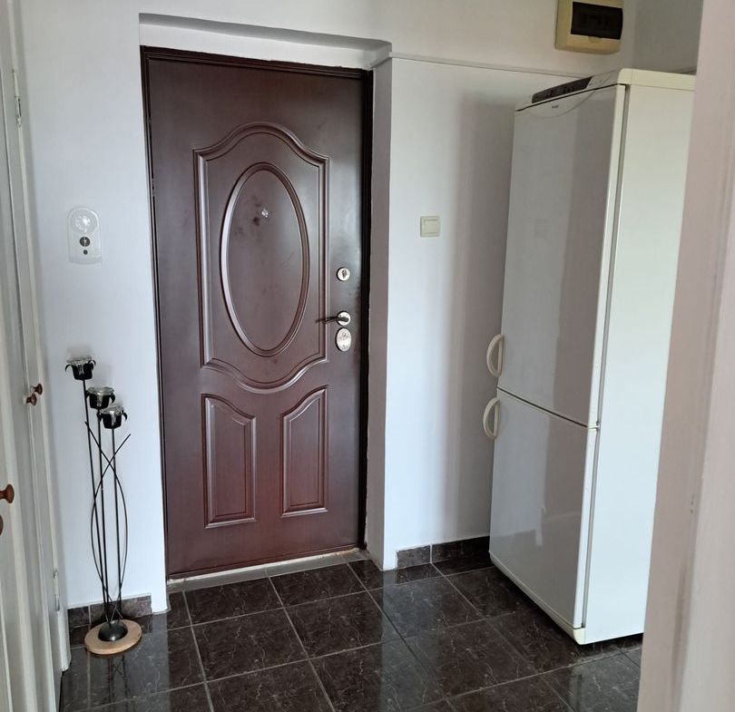 De inchiriat apartament cu o camera, Gara, etaj 4, 300 euro - foto 7