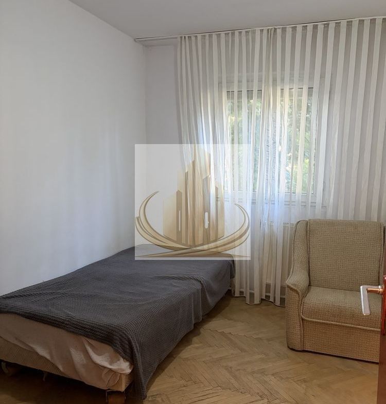 Apartament de inchiriat 2 CAMERE, Garaj zona Cetatii - foto 3