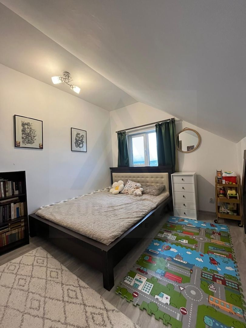 Apartament 3 camere 2 balcoane bucatarie inchisa in zona Strand II - Imagine principala