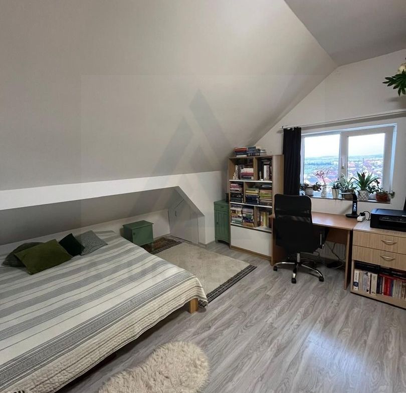 Apartament 3 camere 2 balcoane bucatarie inchisa in zona Strand II - foto 3