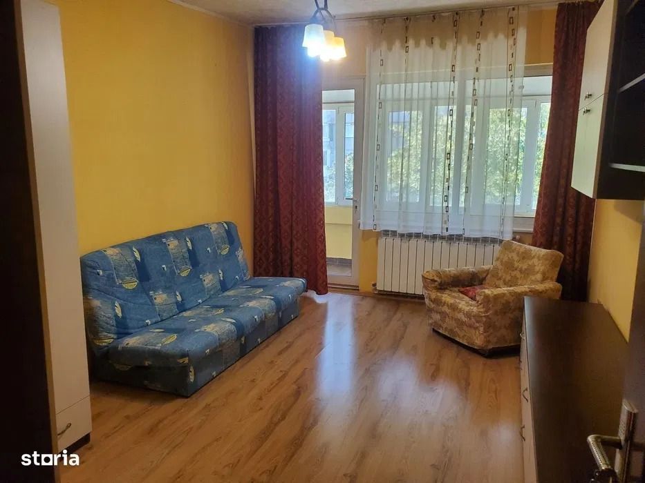 De vanzare apartament cu 3 camere, Mazepa 1, etaj 4, 68.000 euro - Imagine principala