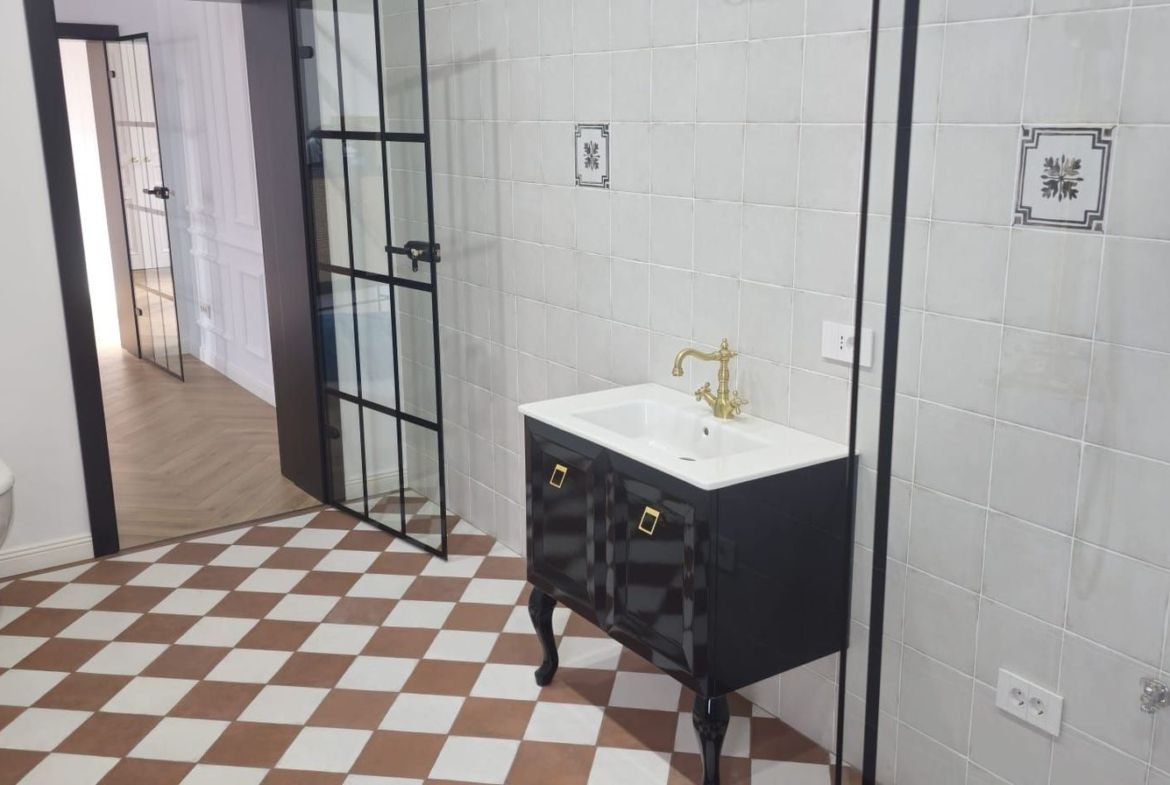 Casa moderna renovata de inchiriat - Strada Traian, Galati - foto 8