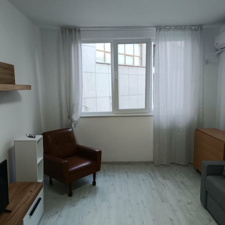 De inchiriat garsoniera Tiglina 1, A-uri, et.1, 250 euro - Imagine principala