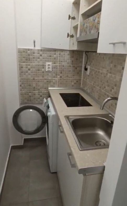 De inchiriat garsoniera Tiglina 1, A-uri, et.1, 250 euro - foto 2