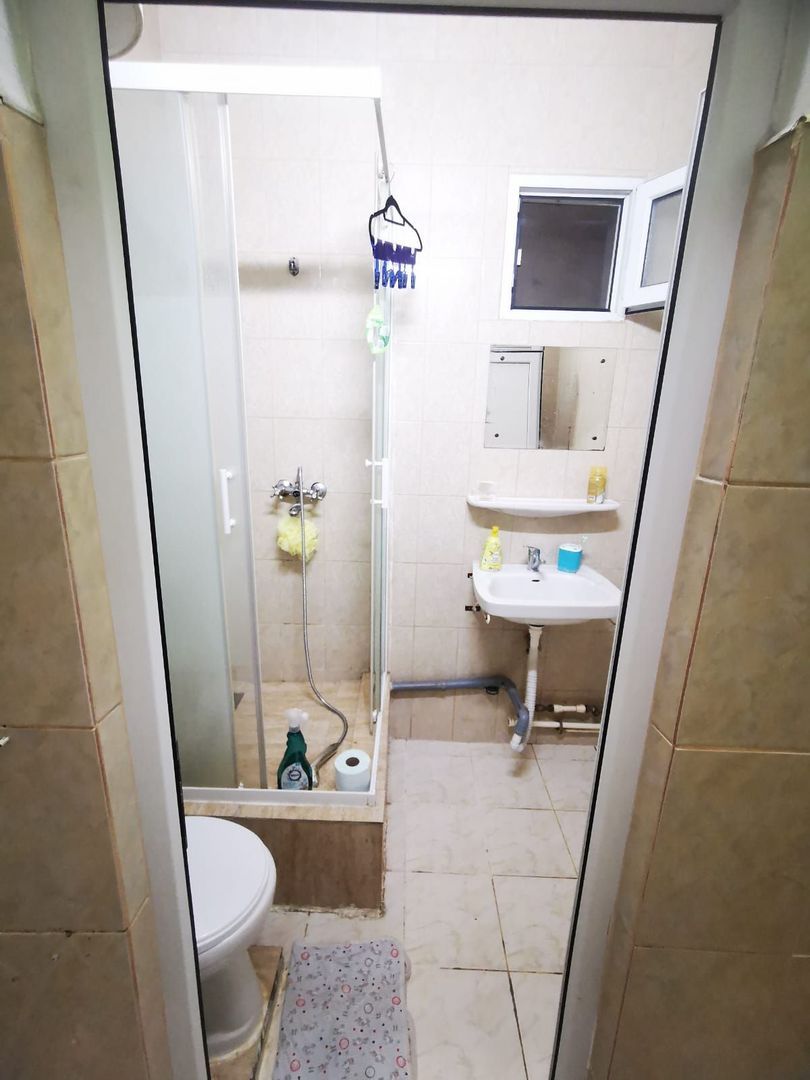 De inchiriat casa cu 2 camere, strada Romana, 320 euro - foto 7