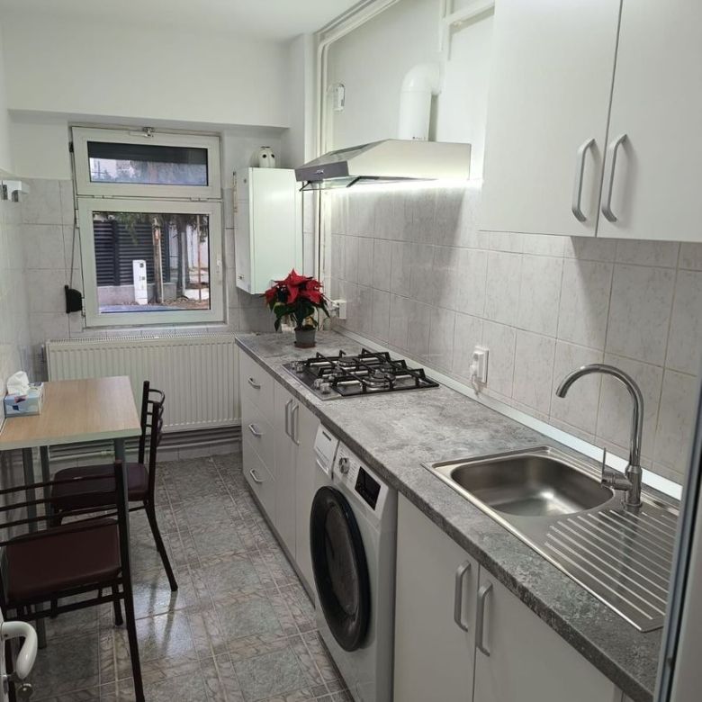 De inchiriat apartament cu o camera, parter, Mazepa 1, 320 euro - Imagine principala