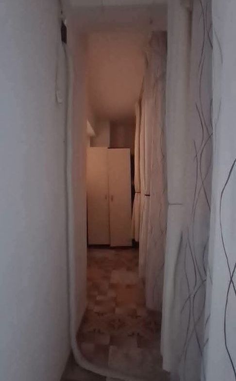 De vanzare apartament cu 2 camere, central, Bloc BR, et. 2, 76.000 euro - foto 4