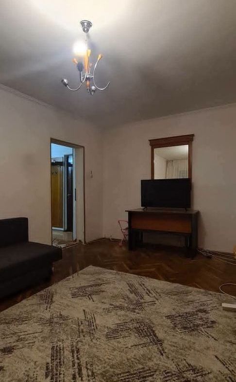 De vanzare apartament cu 2 camere, central, Bloc BR, et. 2, 76.000 euro - foto 6