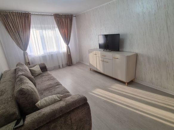 De vanzare apartament apartament cu 2 camere,  Micro 16, etaj 4, 72.000 E - Imagine principala