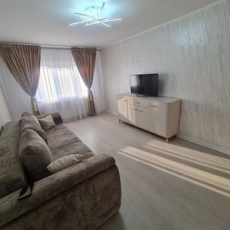 De vanzare apartament apartament cu 2 camere,  Micro 16, etaj 4, 72.000 E - Imagine principala