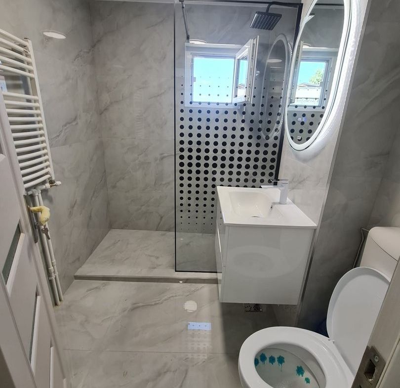 De vanzare apartament apartament cu 2 camere,  Micro 16, etaj 4, 72.000 E - foto 3