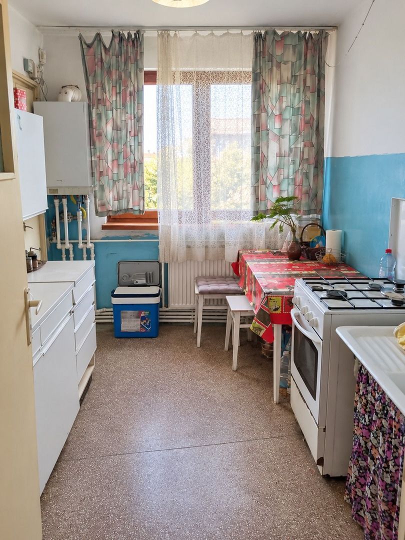 De vanzare apartament cu 3 camere etj 3, Mazepa 1, 80.000 euro - foto 4