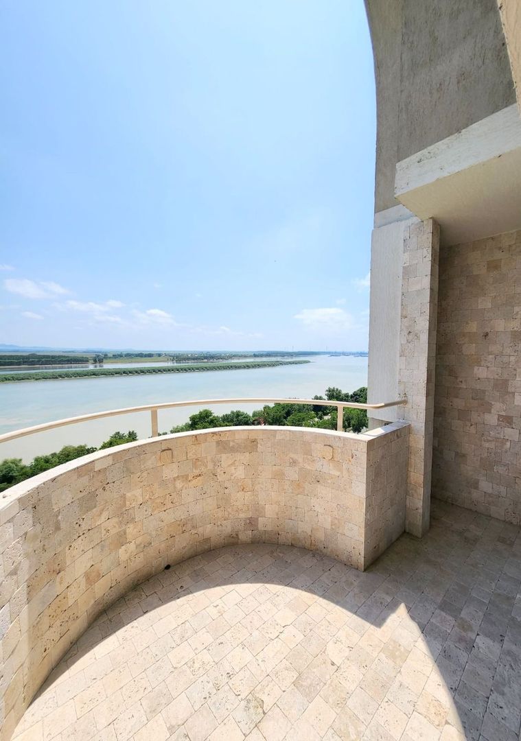 De vanzare apart. 3 camere Faleza , vedere Dunare, 78 mp, renovat premium - foto 3