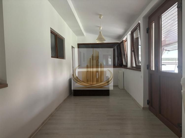 Casă de închiriat cu 4 camere – ideală pentru birouri, cabinete,sediu - foto 4
