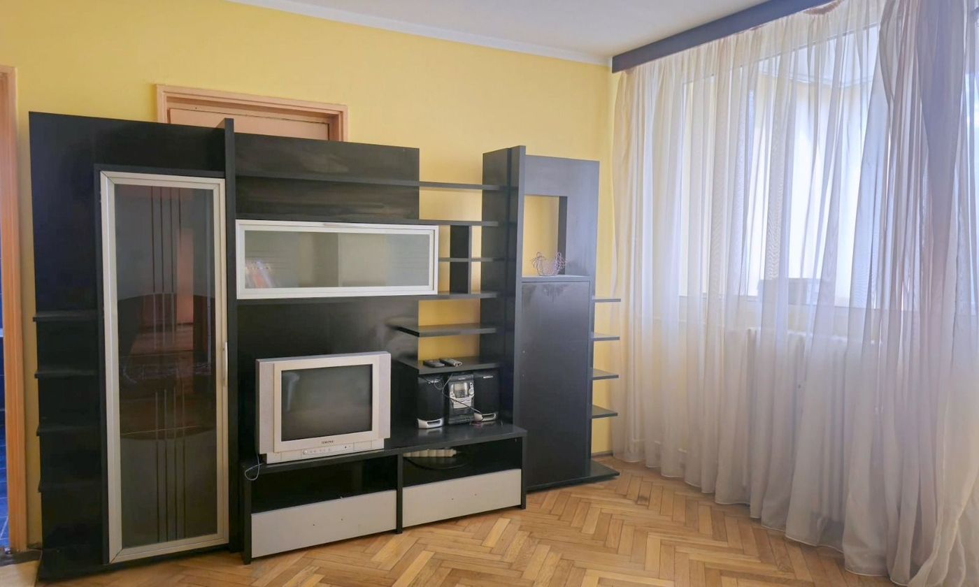 De vanzare apartament cu 3 camere, Tiglina 1, etaj 2, 62.000 euro - Imagine principala