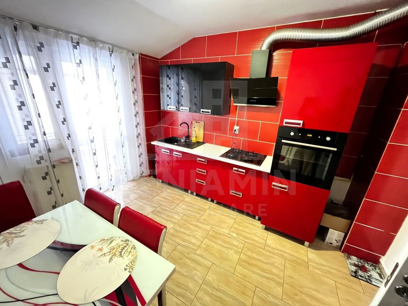 2 Camere- Decomandat-65mp-CT-Mobilat-Utilat-Loc De Parcare-Craiovita - foto 3