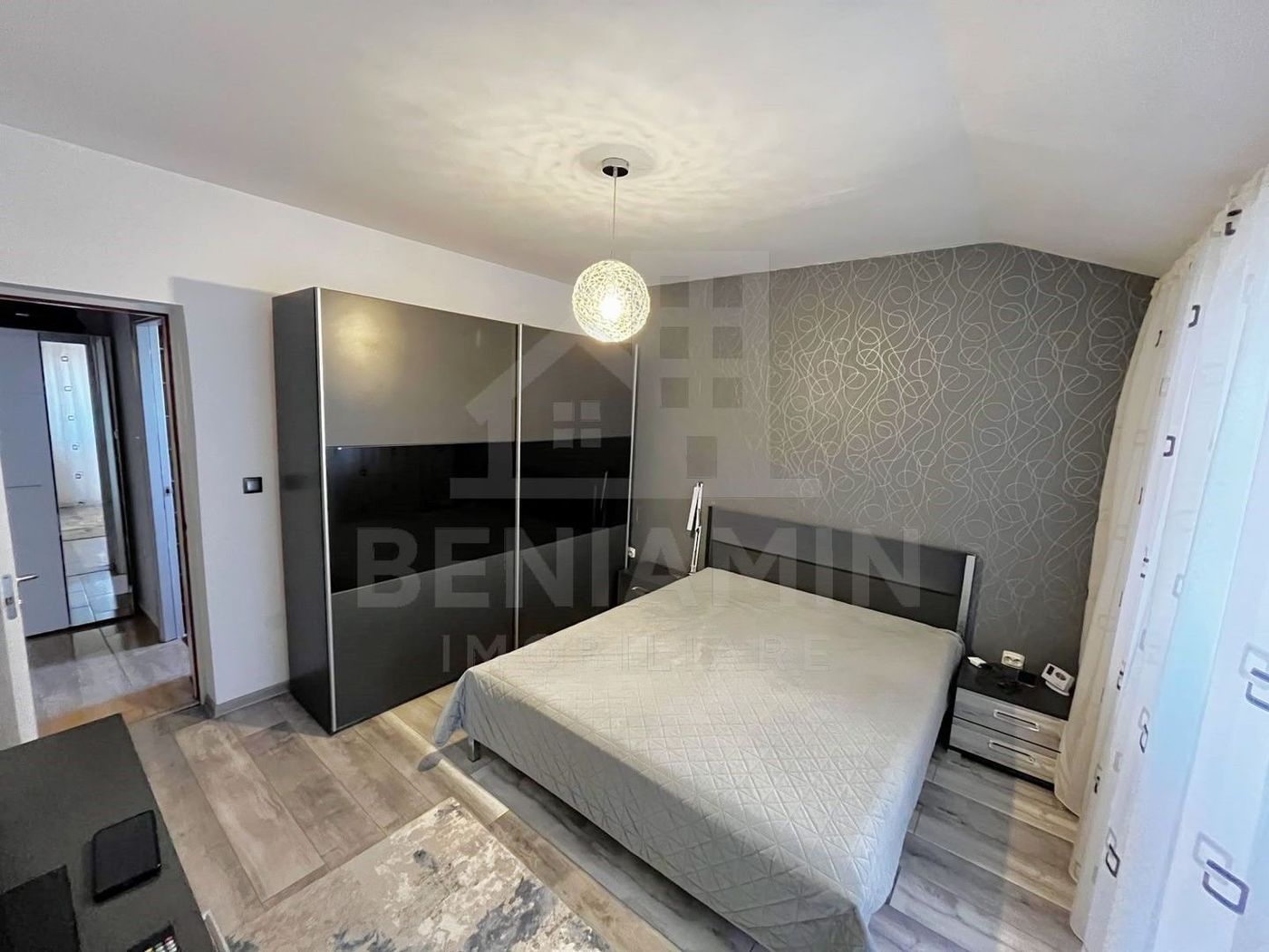 2 Camere- Decomandat-65mp-CT-Mobilat-Utilat-Loc De Parcare-Craiovita - foto 5
