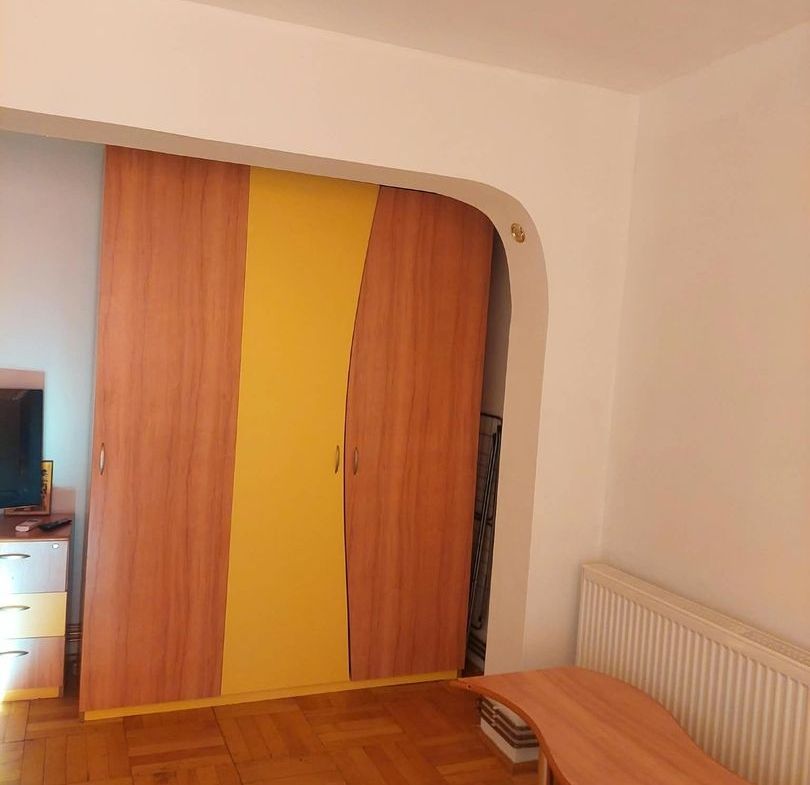 De inchiriatapartament o cameră Tiglina1, etaj 3, 300 euro - foto 2
