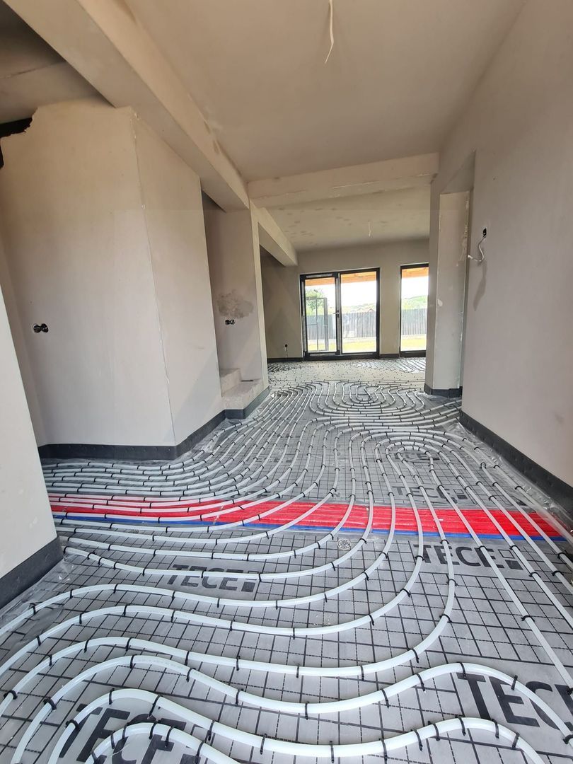 Casa 4 camere 2 bai terasa acoperita si teren 334 mp in Sura Mare - foto 3