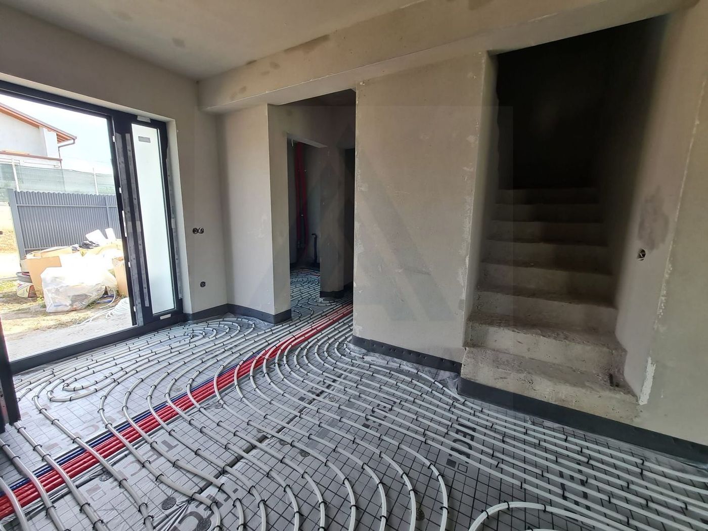 Casa 4 camere 2 bai terasa acoperita si teren 334 mp in Sura Mare - foto 8