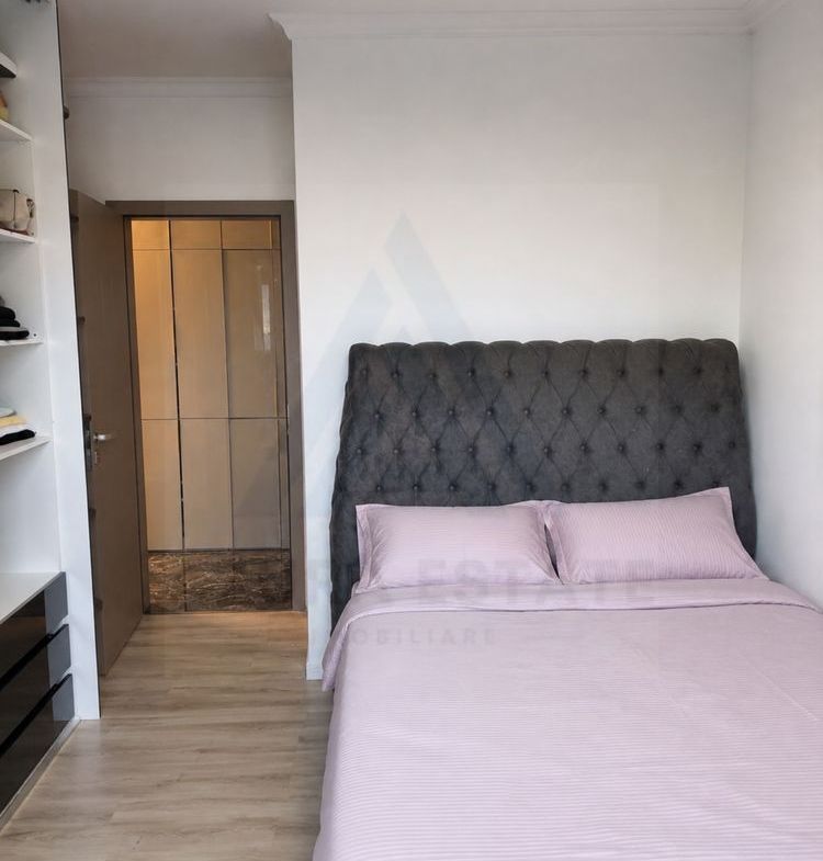 Apartament 3 camere  Curte proprie  Complet mobilat și utilat - foto 4