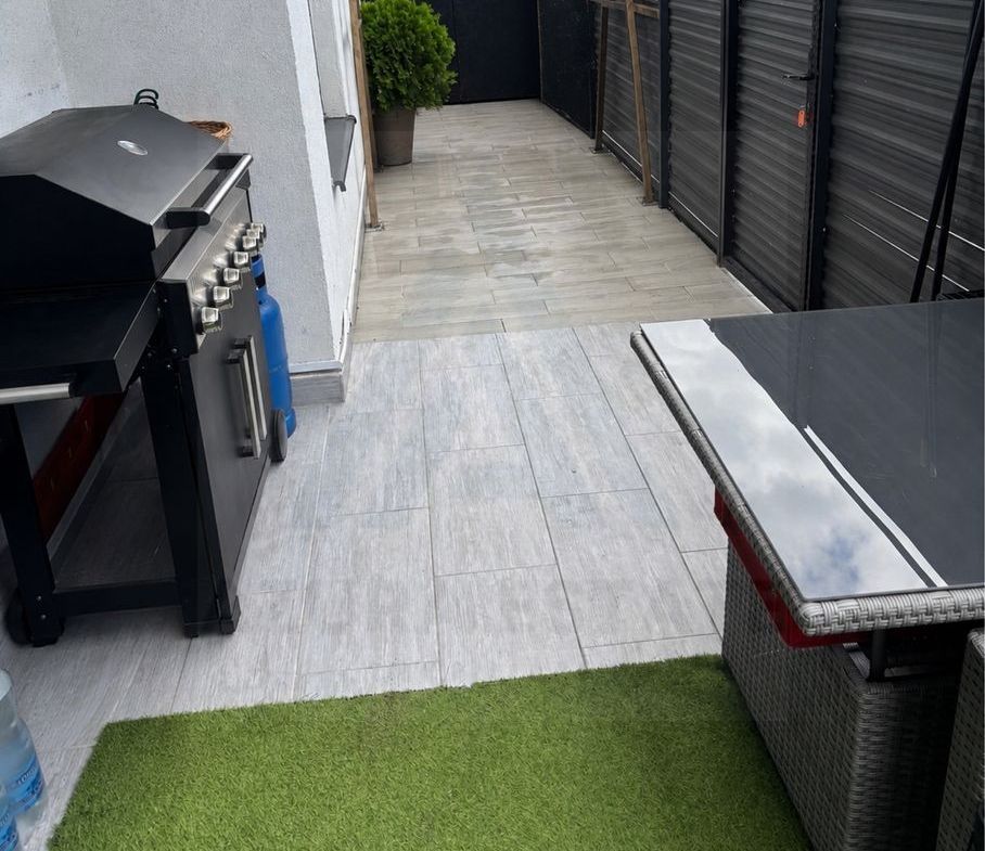 Apartament 3 camere  Curte proprie  Complet mobilat și utilat - foto 7
