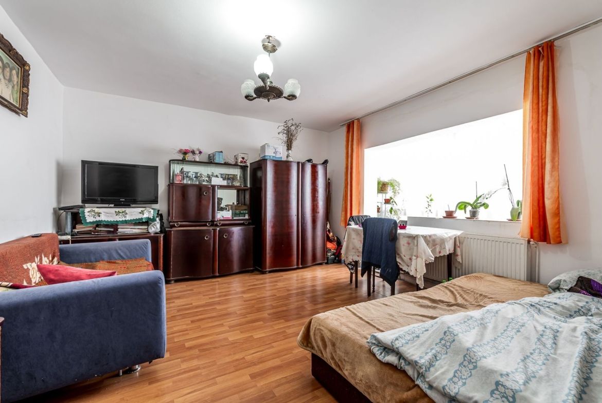 Apartament cu 3 camere decomandat la parter in Confectii Comision 0% - foto 3