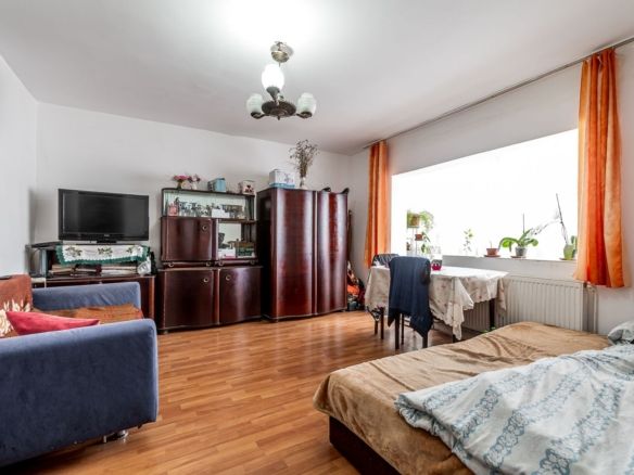 Apartament cu 3 camere decomandat la parter in Confectii Comision 0% - foto 3