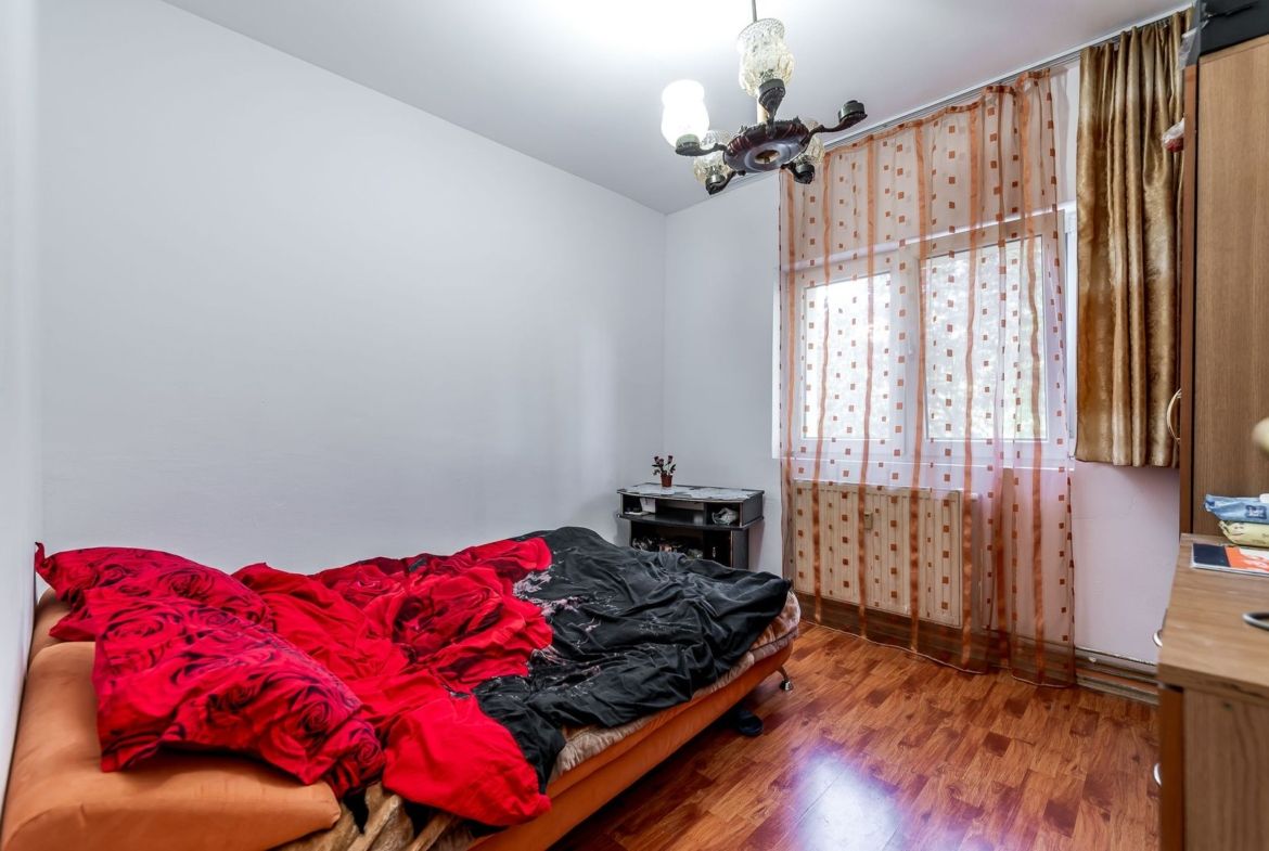 Apartament cu 3 camere decomandat la parter in Confectii Comision 0% - foto 6