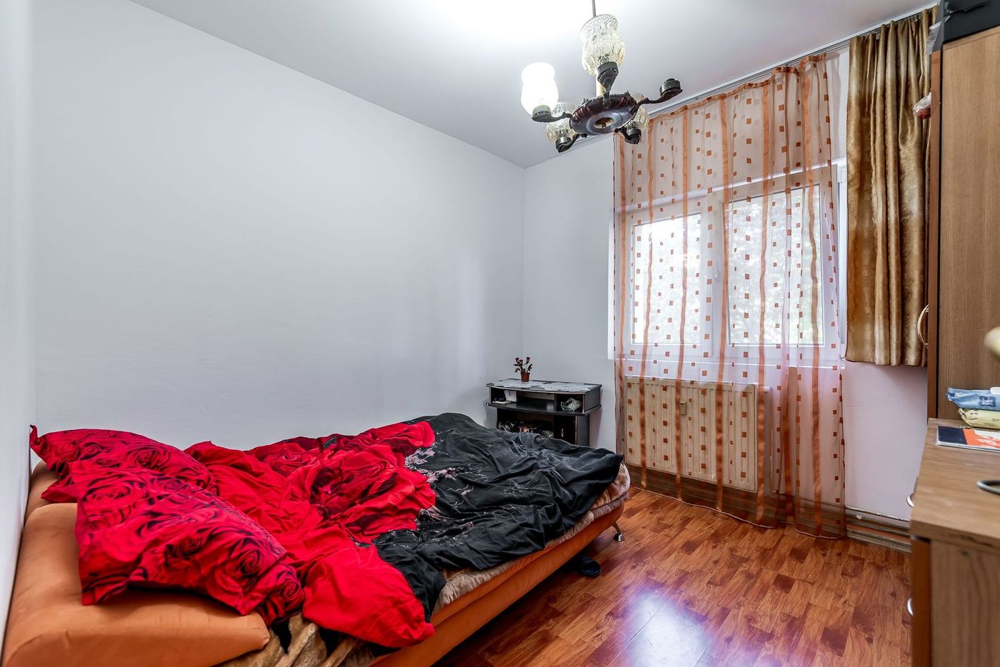 Apartament cu 3 camere decomandat la parter in Confectii Comision 0% - foto 6 Apartament cu 3 camere decomandat la parter in Confectii Comision 0% - foto 6
