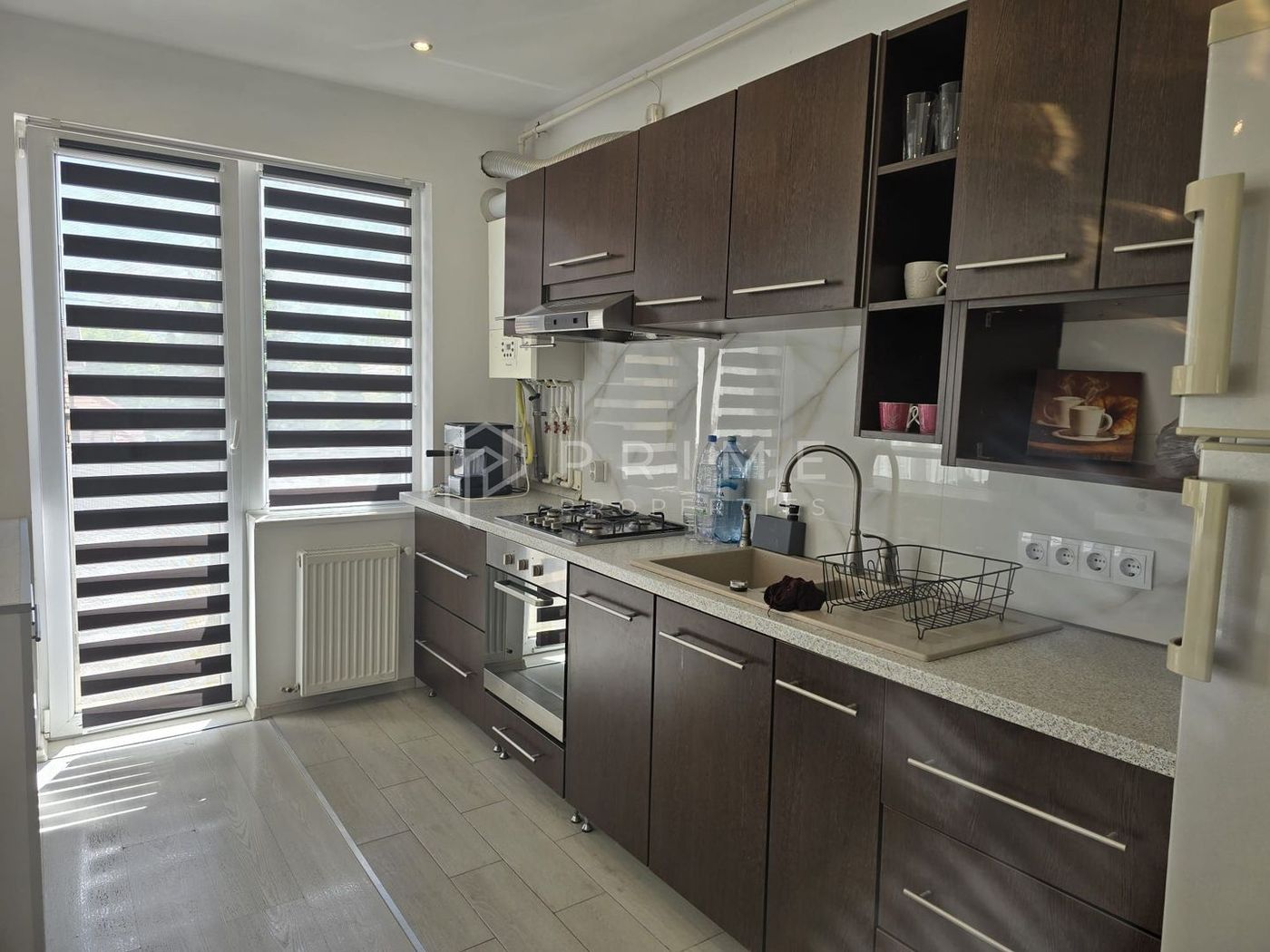 Apartament Modern cu 2 Camere, Curte Privată și Loc de Parcare-Unirii - foto 6