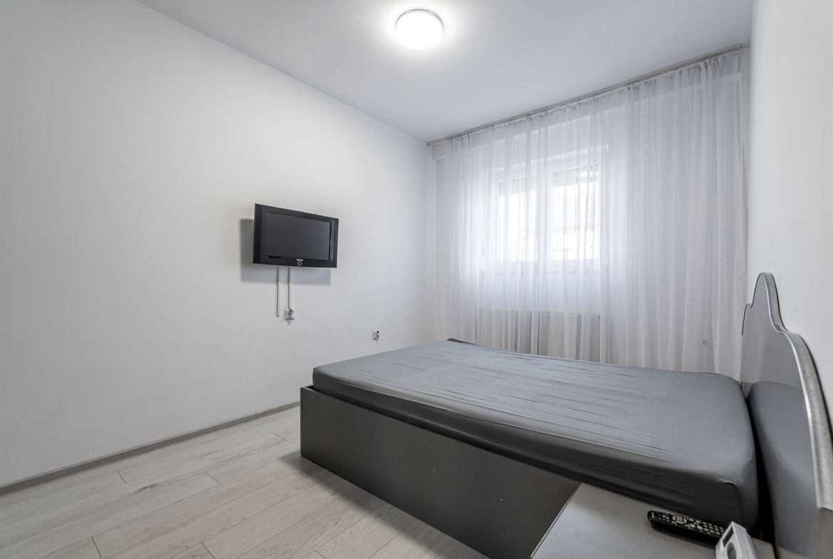 Apartament la cheie cu 2 camere la casa in Parneava Comision 0% - foto 5