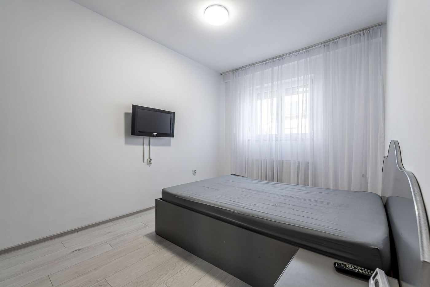 Apartament la cheie cu 2 camere la casa in Parneava Comision 0% - foto 5