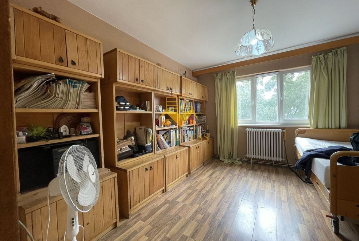 Zona Minerva Petrom Manastur|74 mp decomandat| 2500/m| Parcare si boxa - foto 4