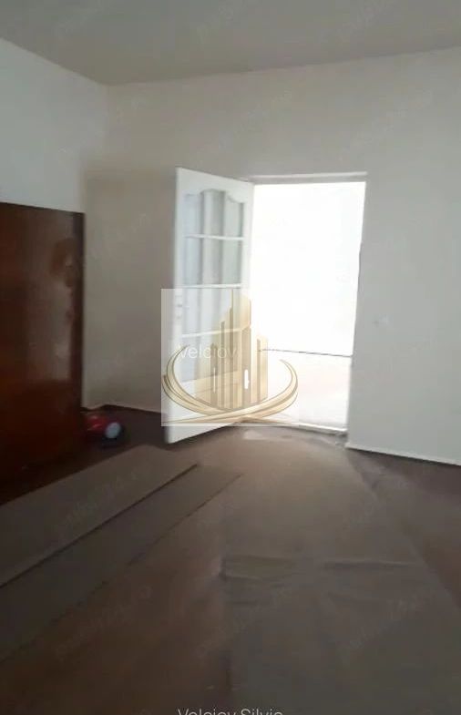 Casă individuală Dudeștii Noi | 2.526 mp teren | Pivniță - foto 4