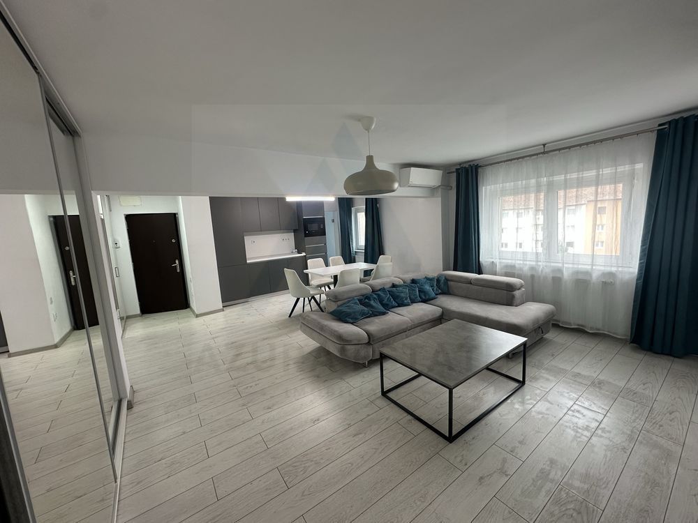 Apartament modern 4 camere 92 mp utili 2 băi zona Centrala - Imagine principala
