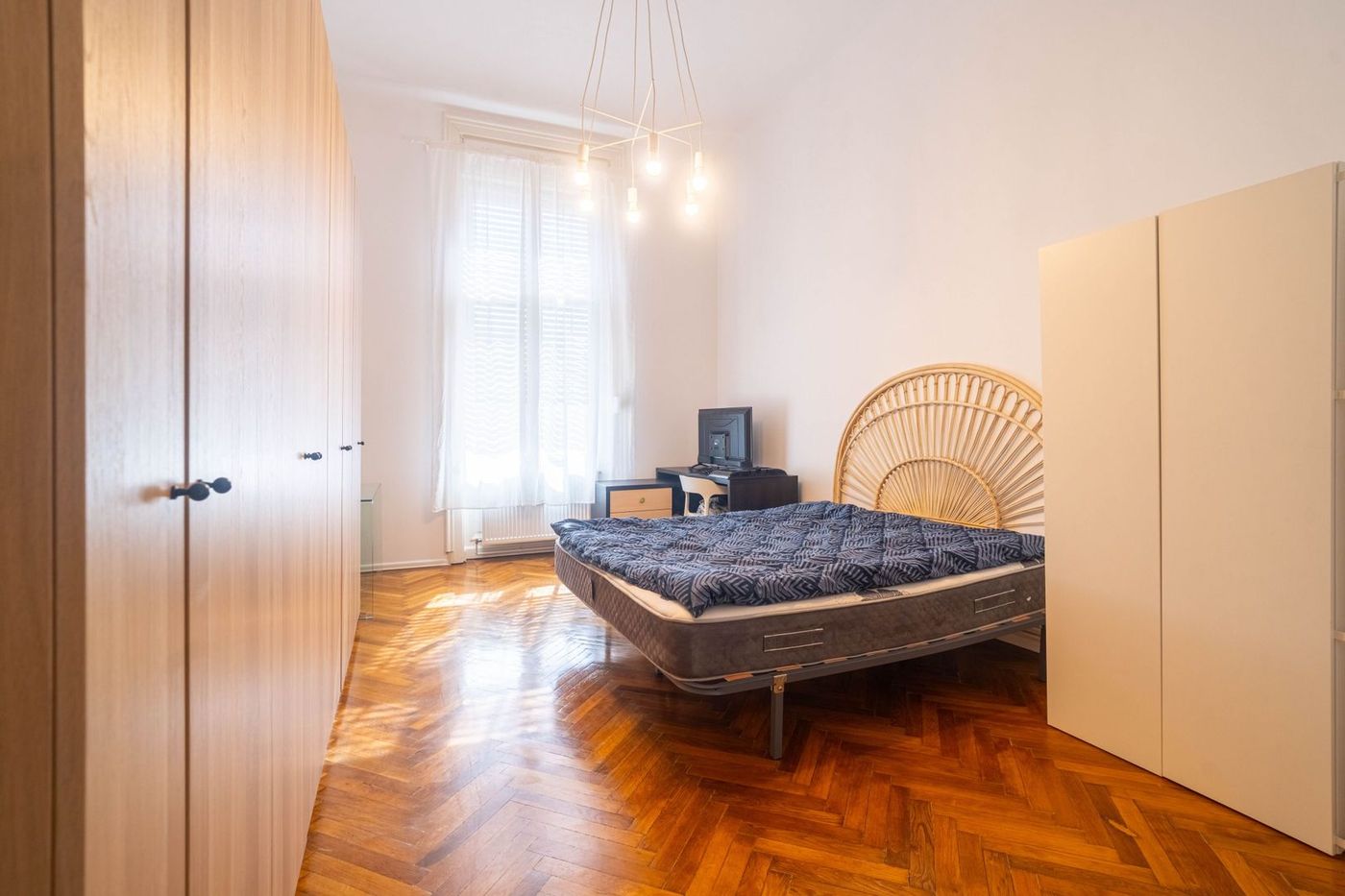 Închiriere apartament ultracentral cu parcare privată | 97 mp, - Imagine principala