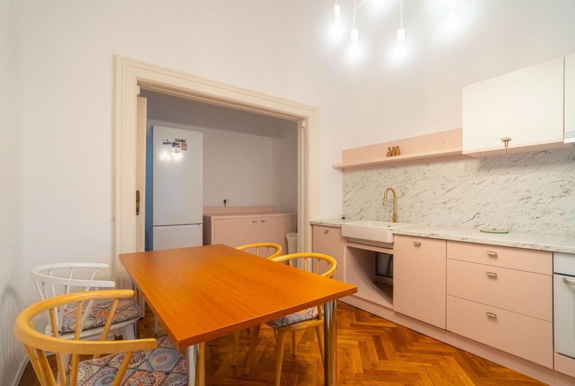 Închiriere apartament ultracentral cu parcare privată | 97 mp, - foto 2