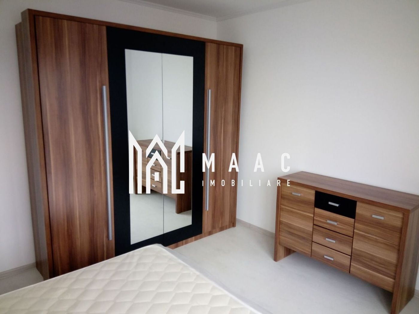 Penthouse 3 camere de închiriat | Șelimbăr | terasă 37 mp - foto 6