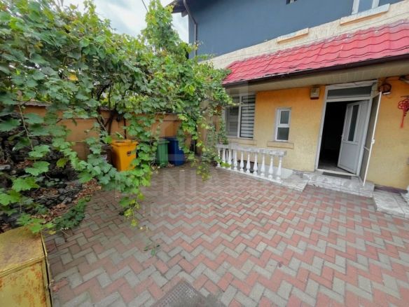 Casa 63mp- 2 Camere-Curte 65mp- Centrala Termica-AC-Zona Autogara - Imagine principala
