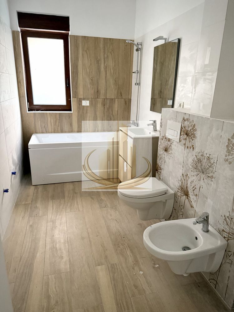 🏡 Penthouse modern cu 3 camere + terasa generoasa - foto 2