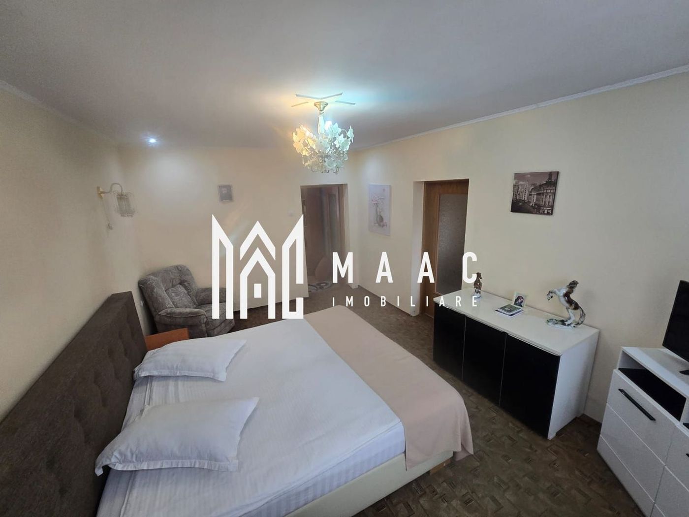 Apartament 4 camere de vânzare | Sibiu, Piața Cluj | intabulat - foto 3