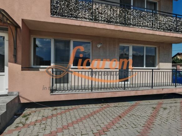 Apartament luminos 3 camere,Parter, parcare,Râșnov, Cartier Covaciu - Imagine principala