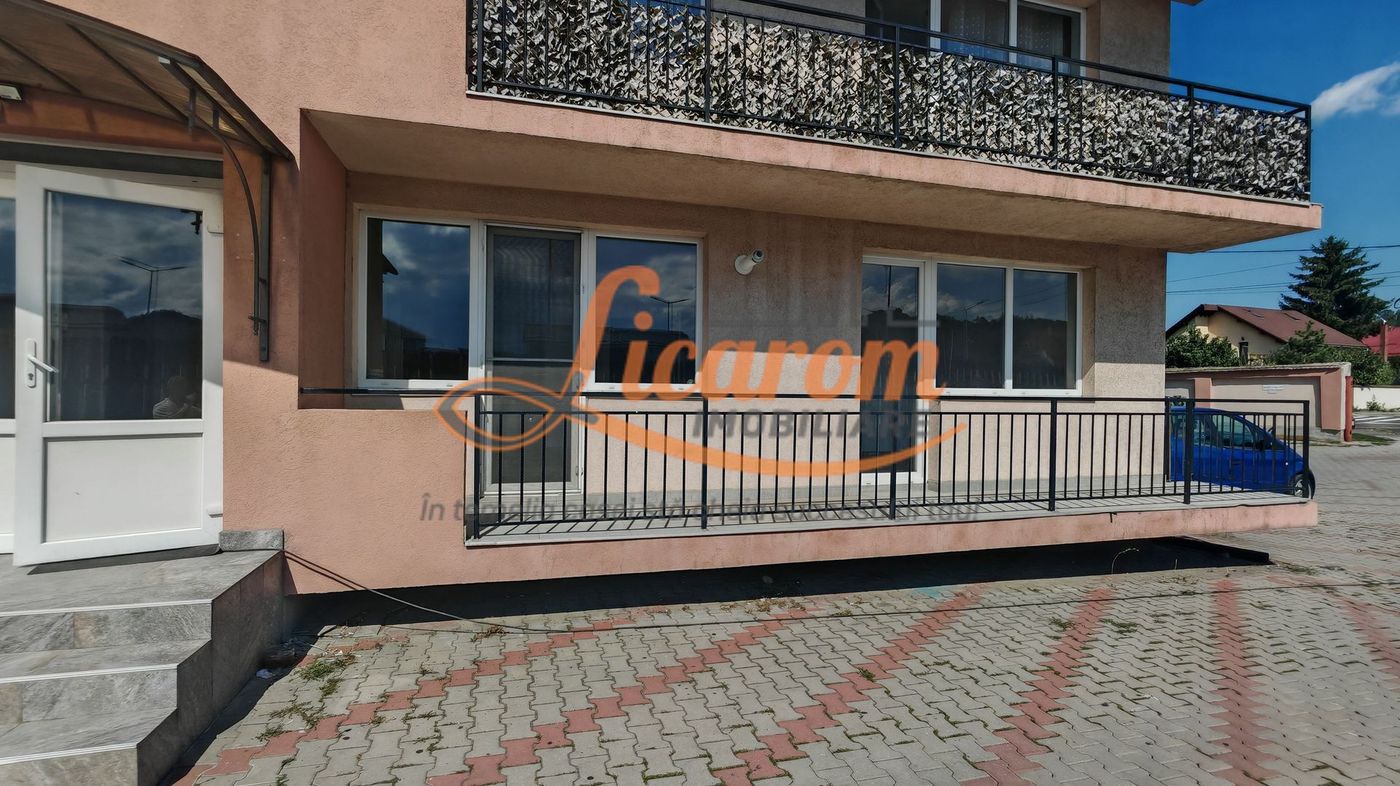 Apartament luminos 3 camere,Parter, parcare,Râșnov, Cartier Covaciu - Imagine principala