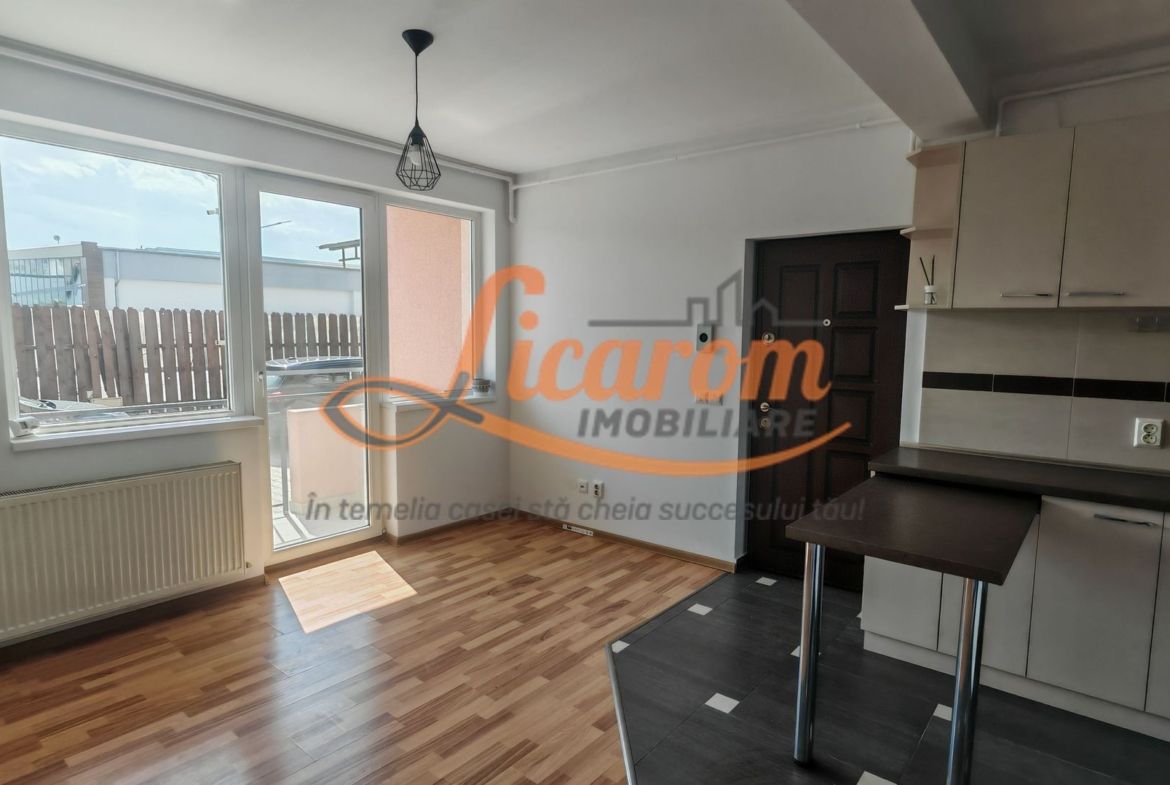 Apartament luminos 3 camere,Parter, parcare,Râșnov, Cartier Covaciu - foto 5