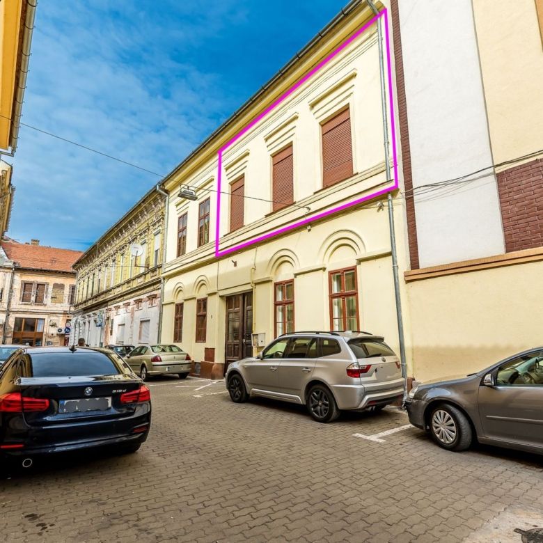 Apartament 3 camere, etaj 1, ultracentral (clădire cu 4 apartamente) - Imagine principala