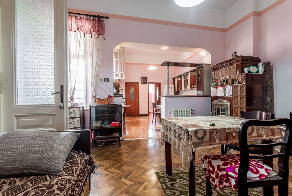 Apartament 3 camere, etaj 1, ultracentral (clădire cu 4 apartamente) - foto 8