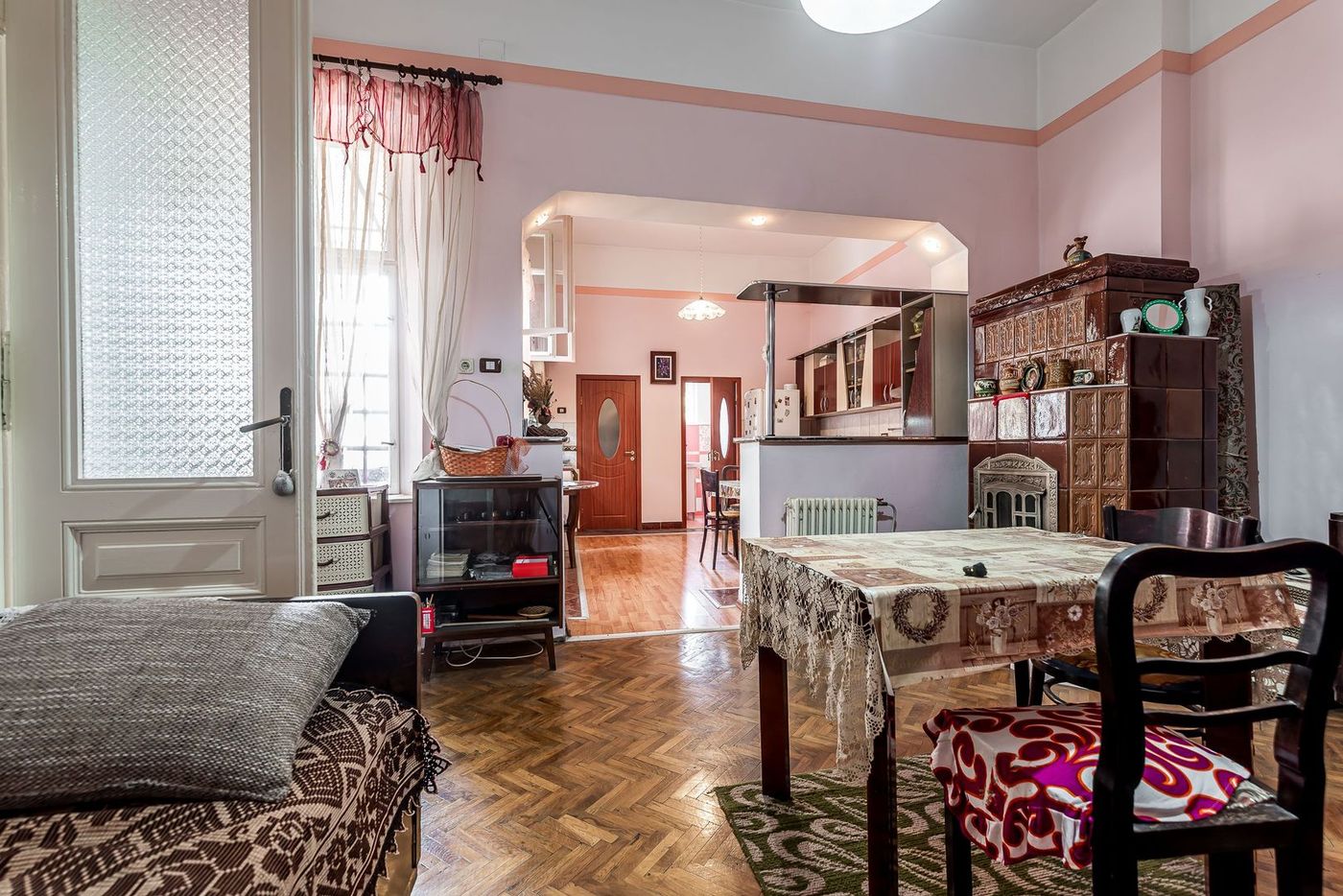 Apartament 3 camere, etaj 1, ultracentral (clădire cu 4 apartamente) - foto 8