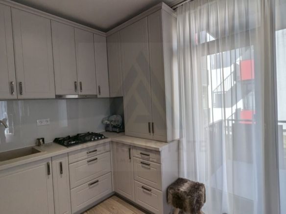 Apartament 3 camere 2 bai 70 mp utili terasa si parcare in Selimbar - foto 2